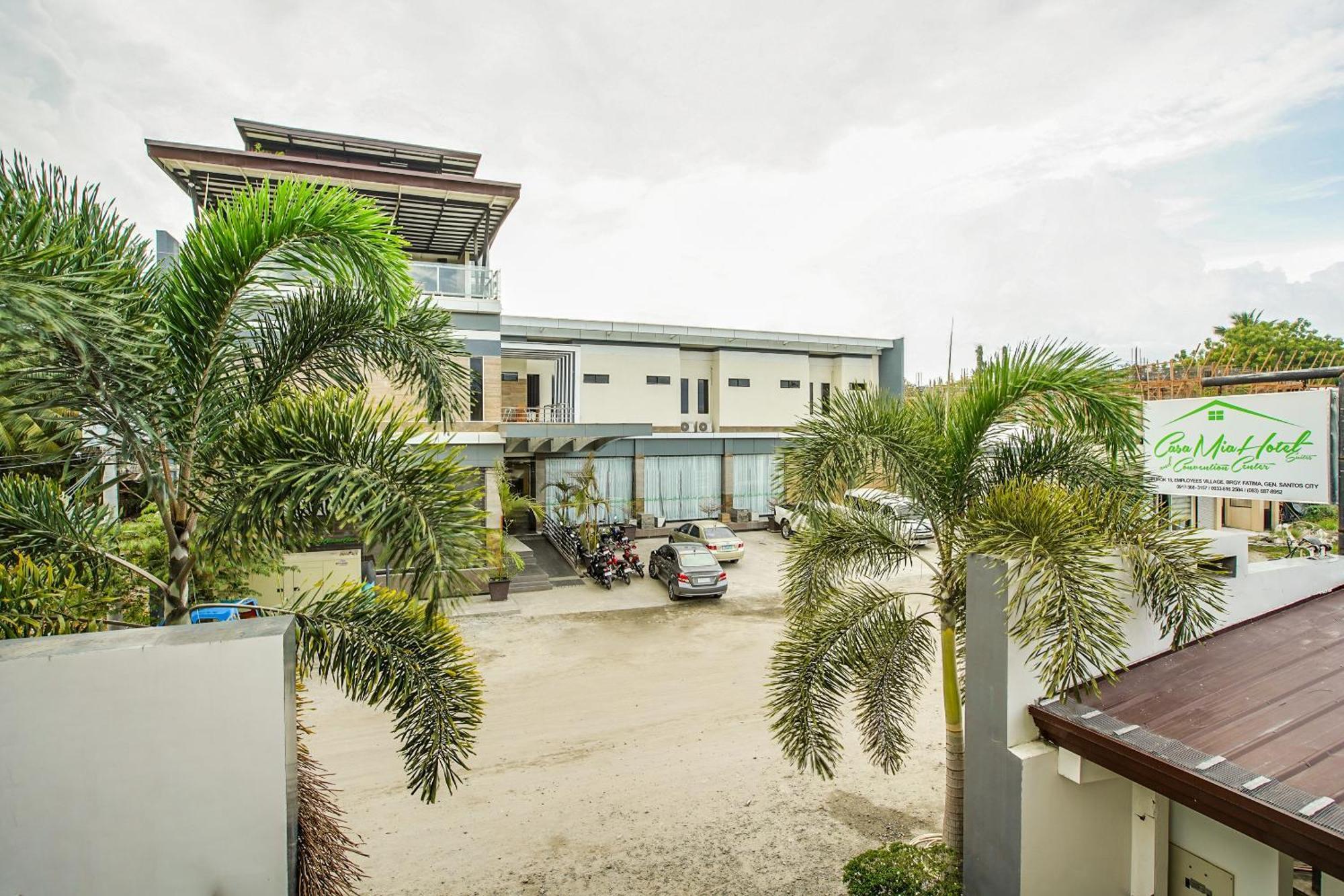 Oyo 489 Casa Mia Hotel Suites General Santos City Exterior photo