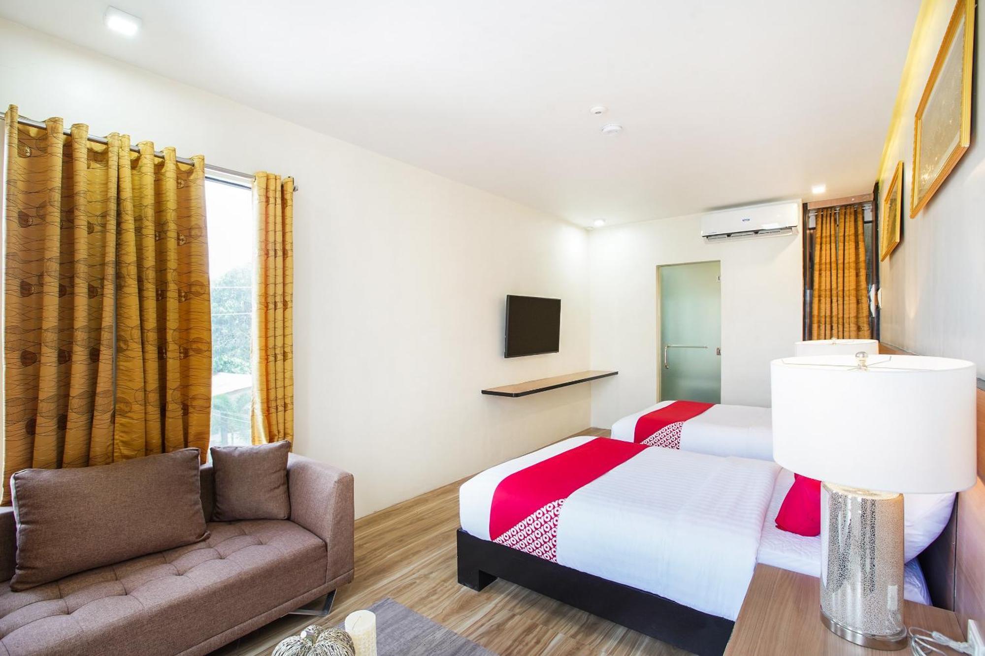 Oyo 489 Casa Mia Hotel Suites General Santos City Exterior photo